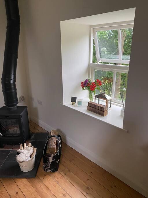 Luxury Peak District 2 Bedroom Boutique Cottage Two Dales Esterno foto