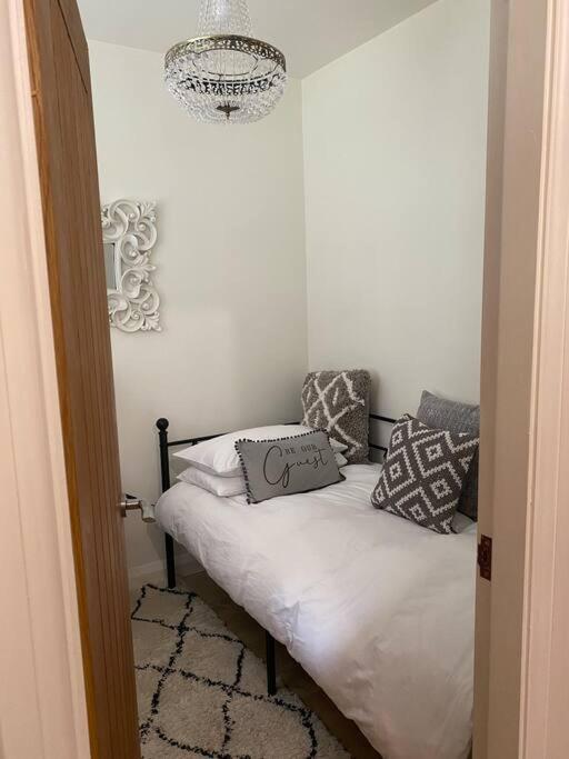 Luxury Peak District 2 Bedroom Boutique Cottage Two Dales Esterno foto